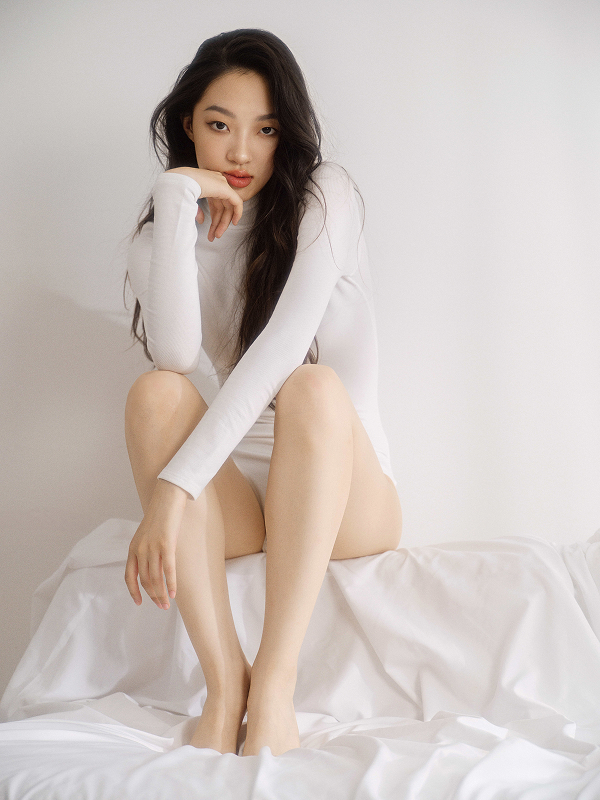 Yuhan · Zhao